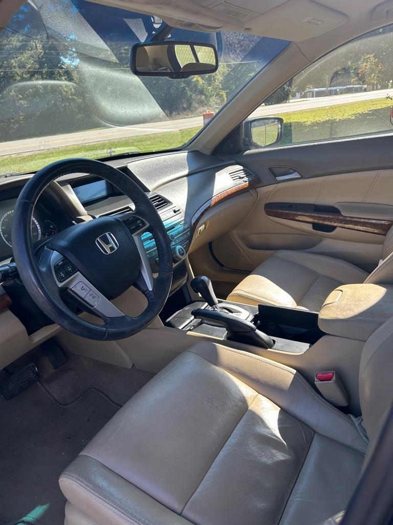 Honda Accord EX-L Sedan AT 2010