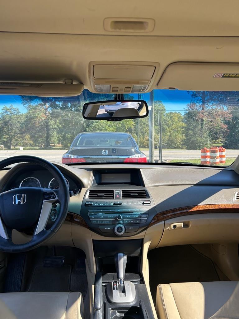 Honda Accord EX-L Sedan AT 2010