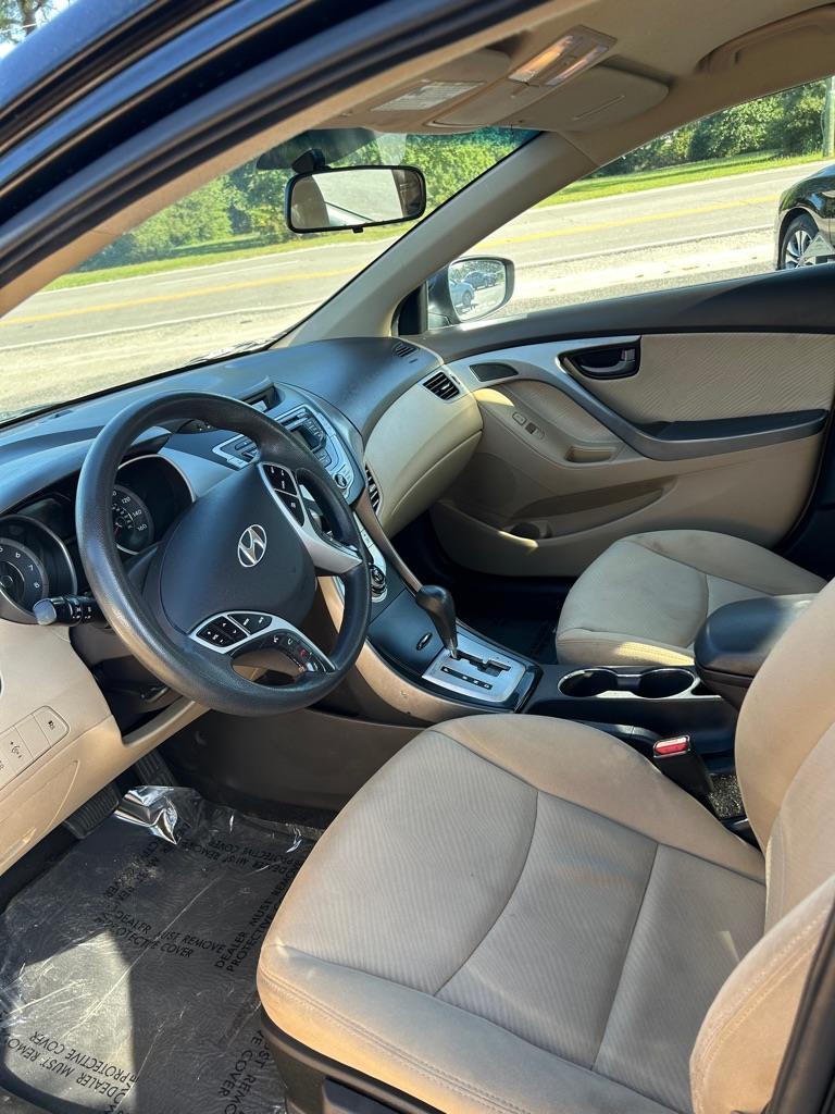 Hyundai Elantra GLS A/T 2012