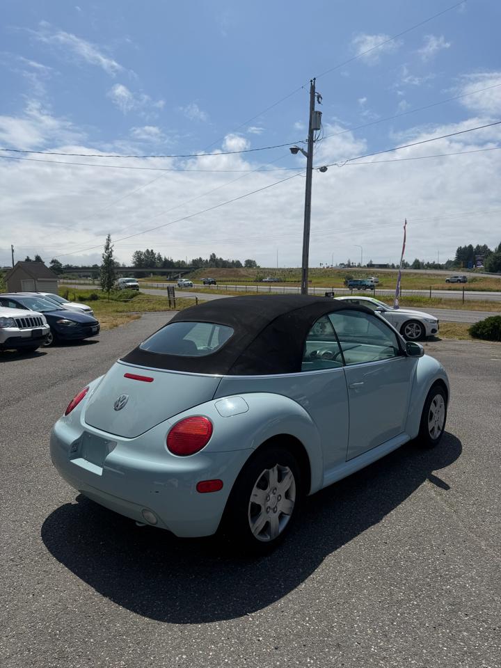 Volkswagen New Beetle GL 2.0L Convertible 2005