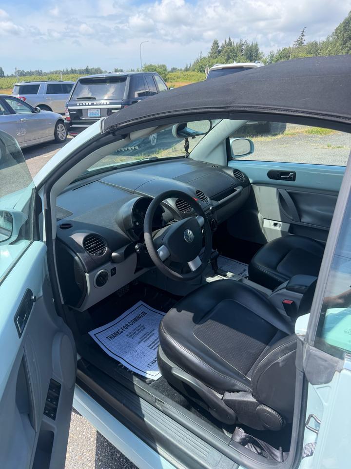 Volkswagen New Beetle GL 2.0L Convertible 2005