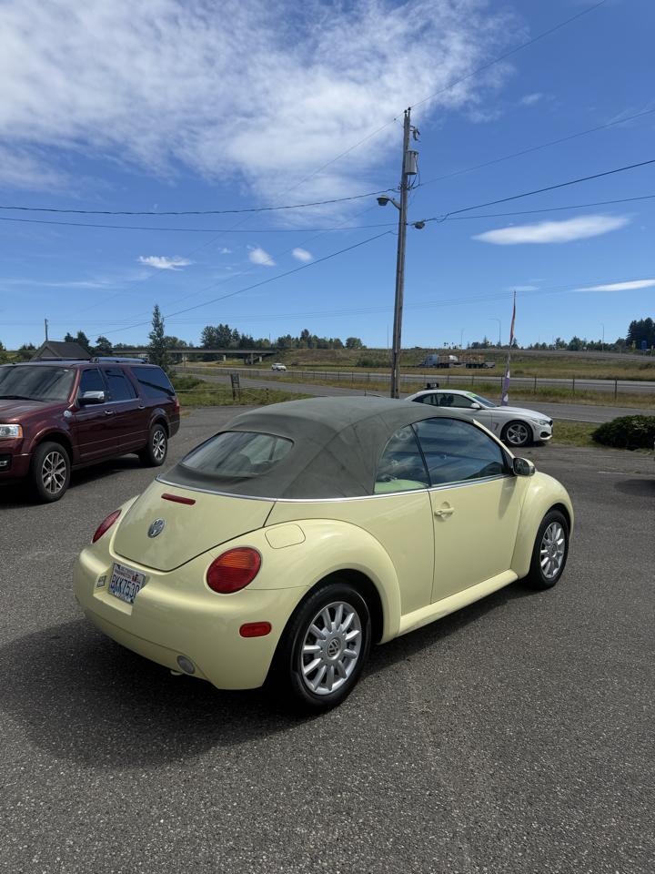 Volkswagen New Beetle GLS 2.0L Convertible 2005