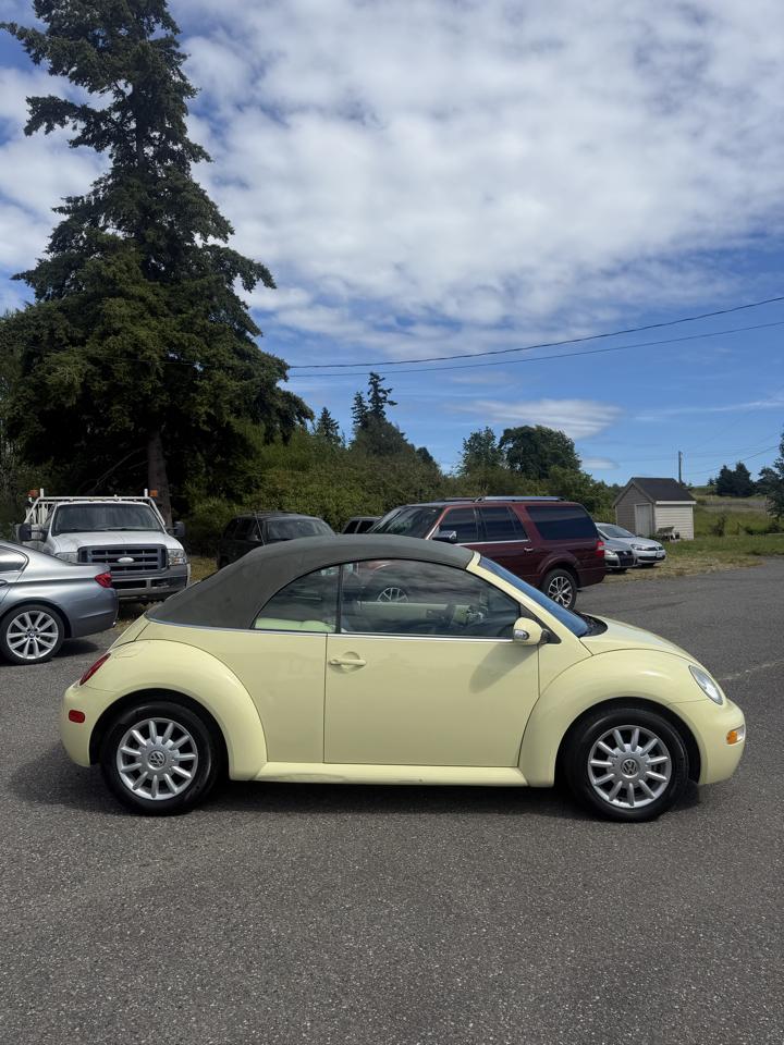 Volkswagen New Beetle GLS 2.0L Convertible 2005