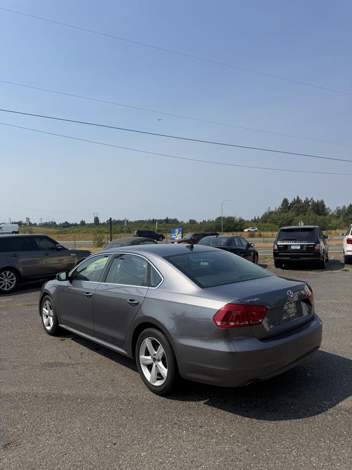 Volkswagen Passat 2.5L SE AT 2013