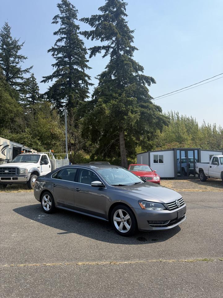 Volkswagen Passat 2.5L SE AT 2013