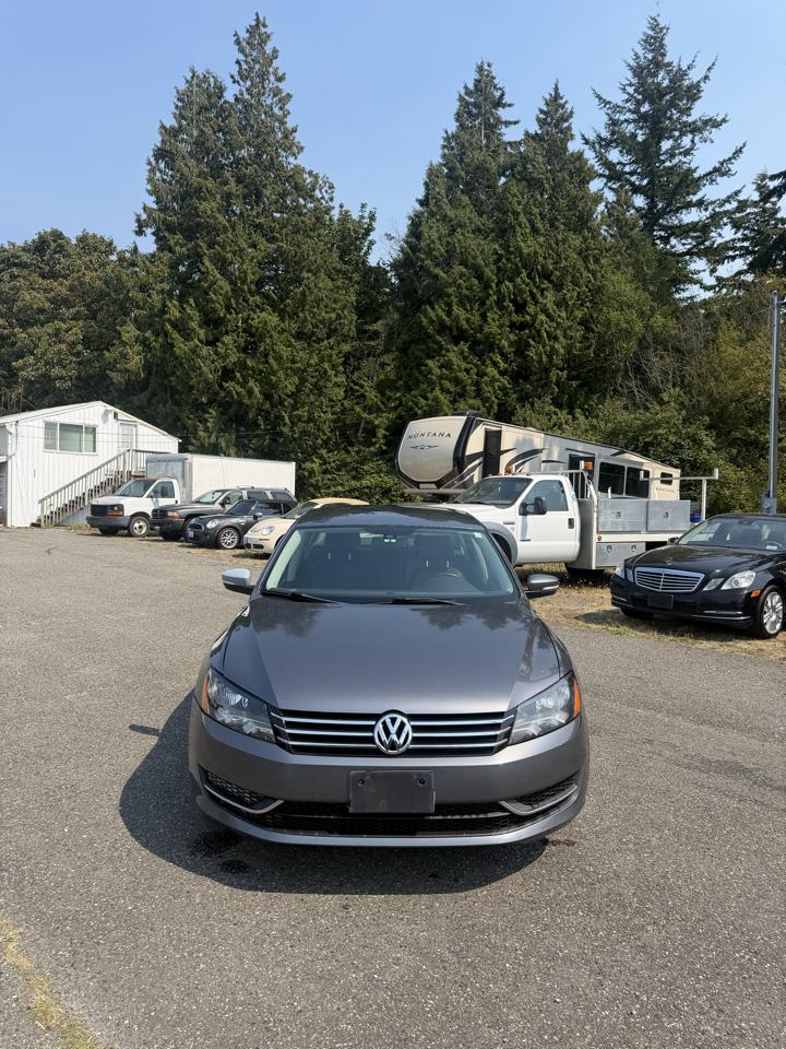 Volkswagen Passat 2.5L SE AT 2013