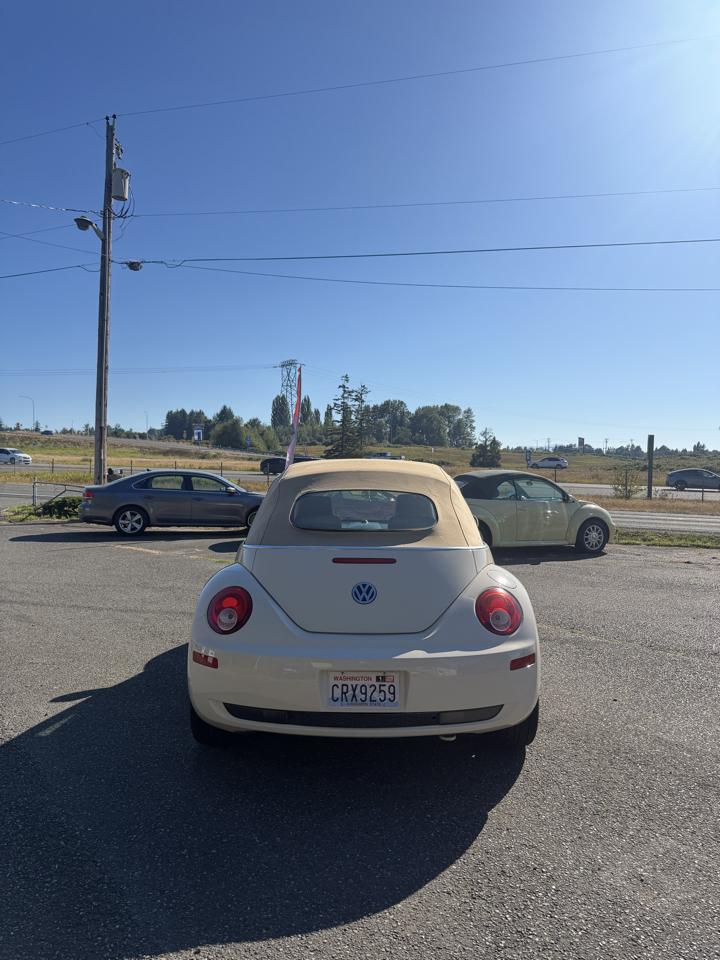 Volkswagen New Beetle S Convertible 2008