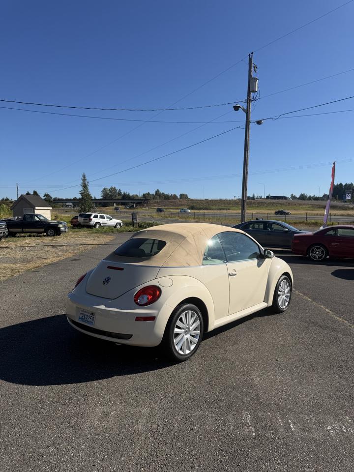 Volkswagen New Beetle S Convertible 2008