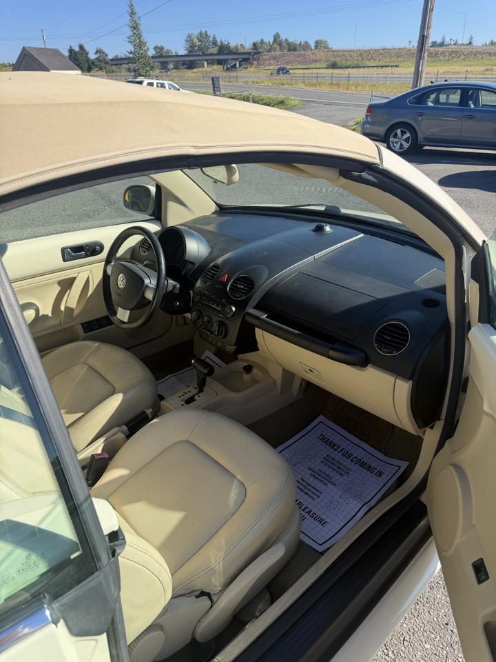 Volkswagen New Beetle S Convertible 2008