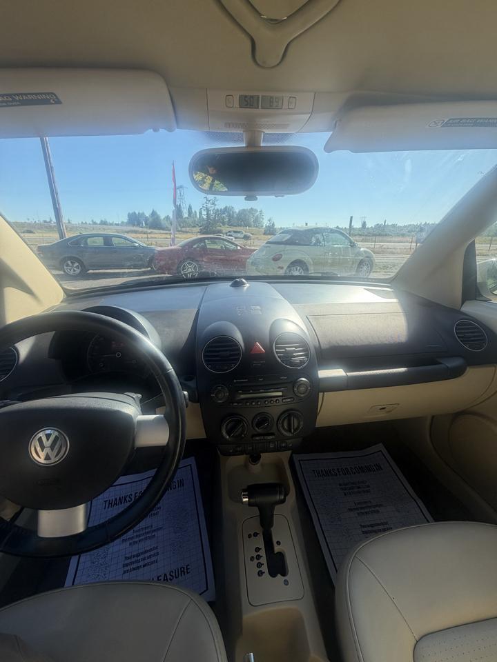 Volkswagen New Beetle S Convertible 2008
