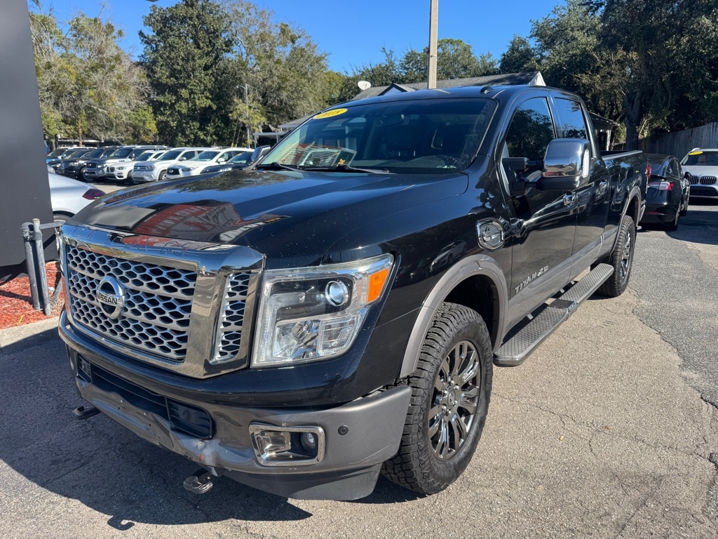 2018 Nissan Titan XD Platinum Reserve Crew Cab 4WD