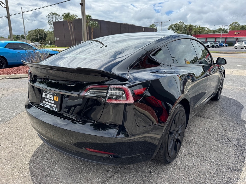 2020 Tesla Model 3 Standard Range Plus photo 4