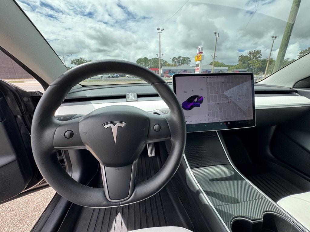 2020 Tesla Model 3 Standard Range Plus photo 12