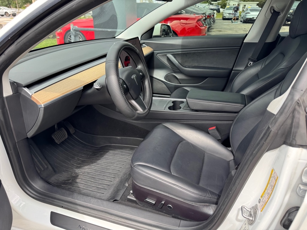2021 Tesla Model 3 Long Range photo 7