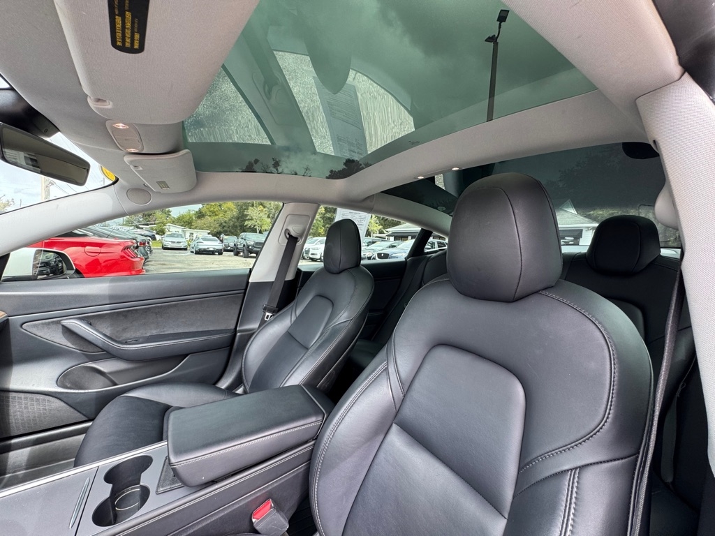 2021 Tesla Model 3 Long Range photo 8
