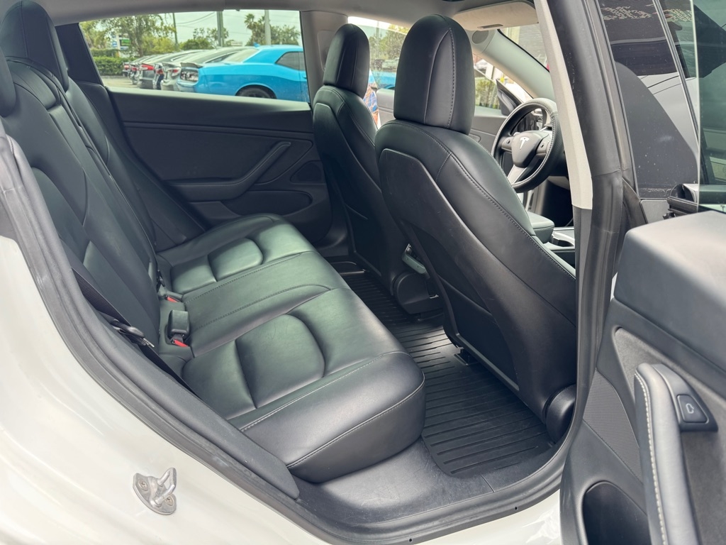 2021 Tesla Model 3 Long Range photo 14