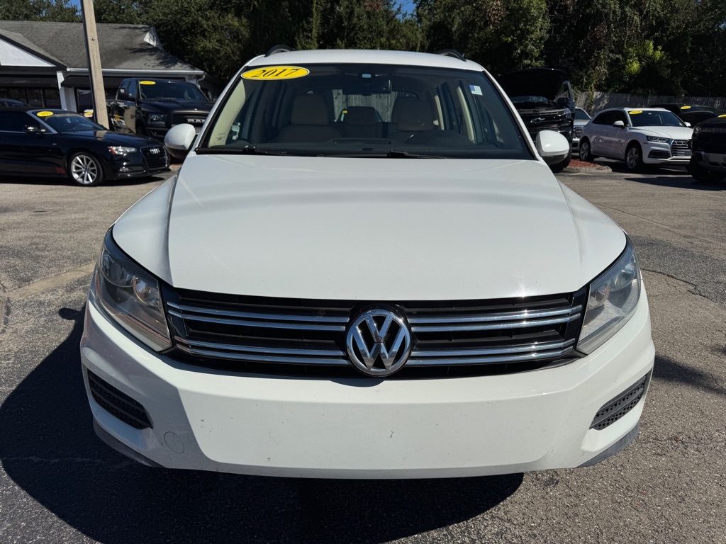 2017 Volkswagen Tiguan S photo 2