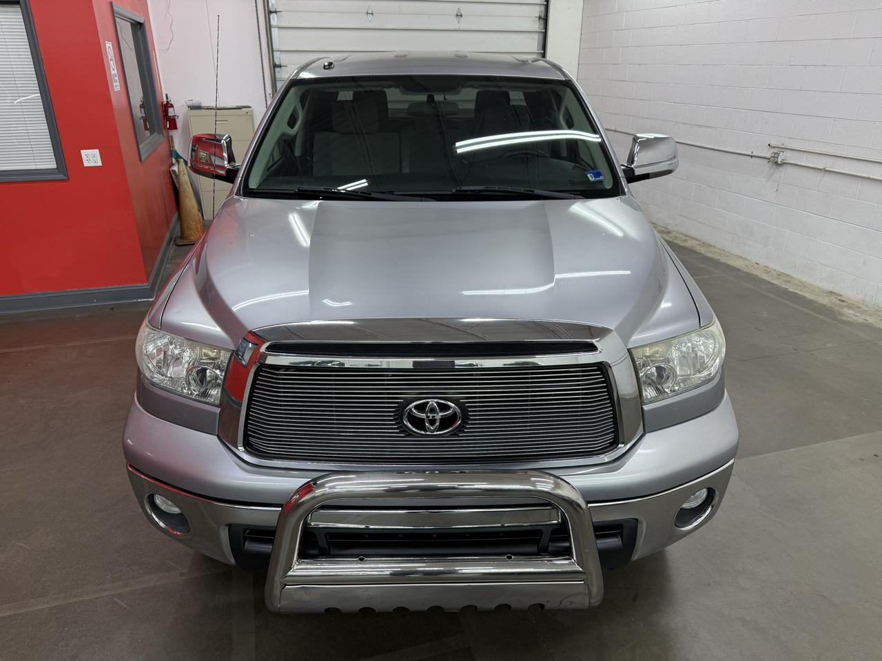 Toyota Tundra SR5 Double Cab 4.6L 2WD 2010