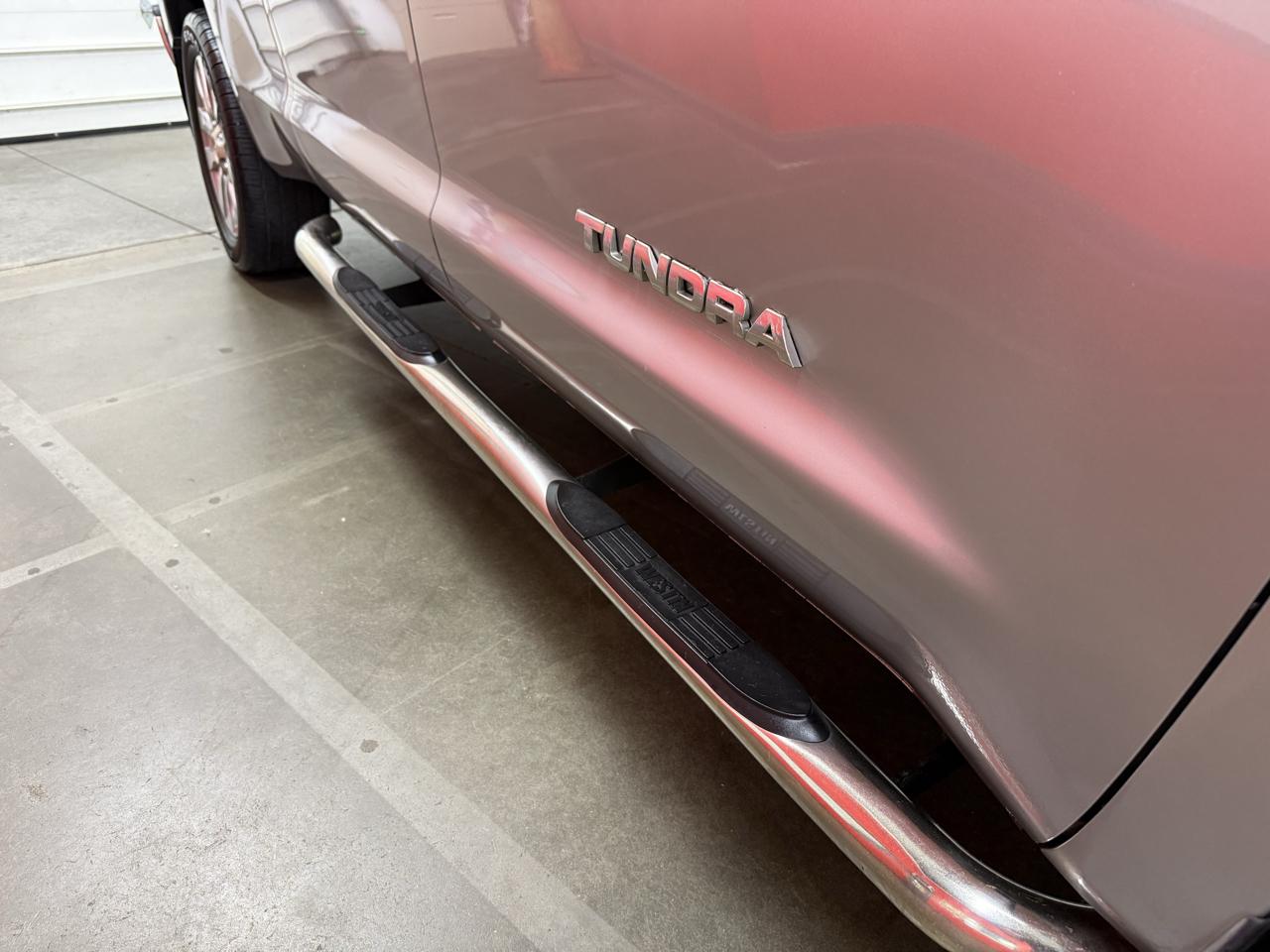 Toyota Tundra SR5 Double Cab 4.6L 2WD 2010