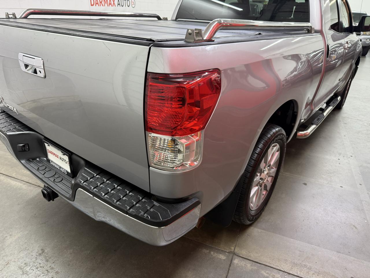 Toyota Tundra SR5 Double Cab 4.6L 2WD 2010