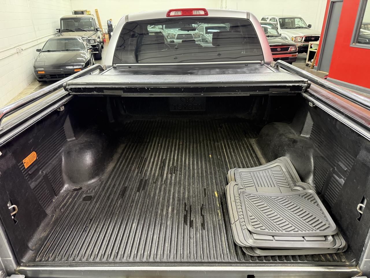 Toyota Tundra SR5 Double Cab 4.6L 2WD 2010