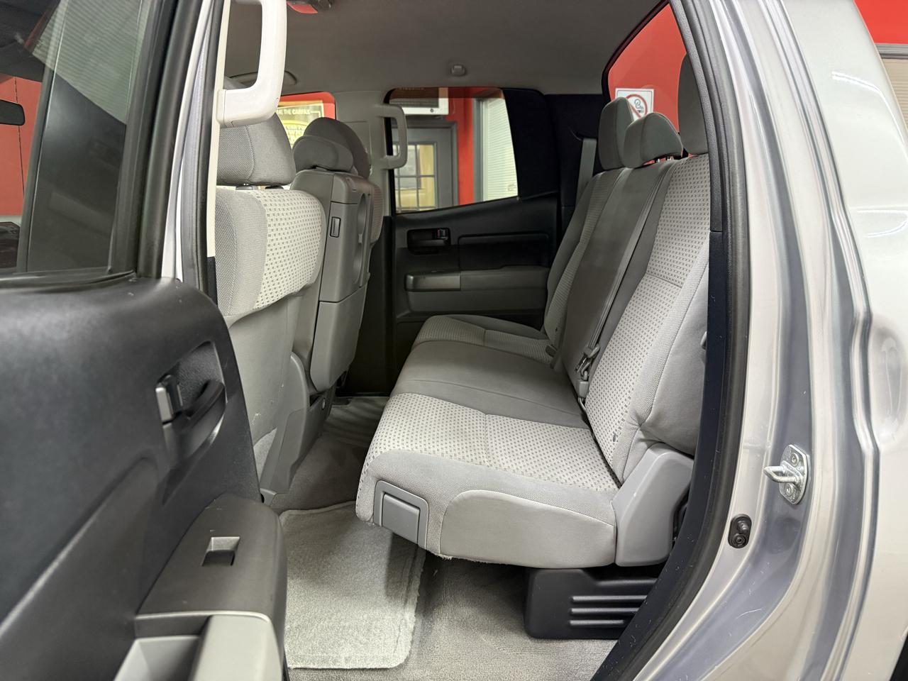 Toyota Tundra SR5 Double Cab 4.6L 2WD 2010