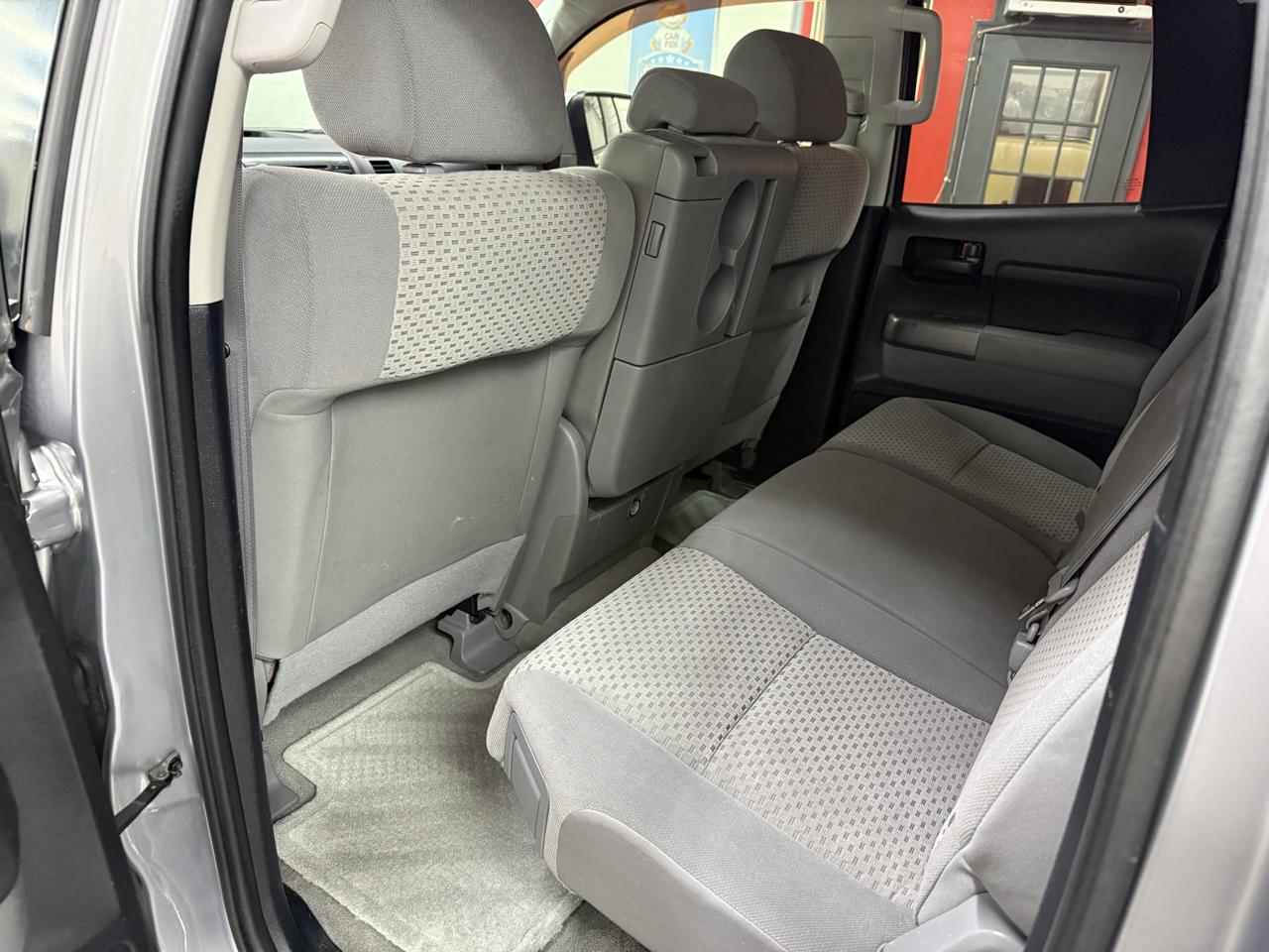 Toyota Tundra SR5 Double Cab 4.6L 2WD 2010