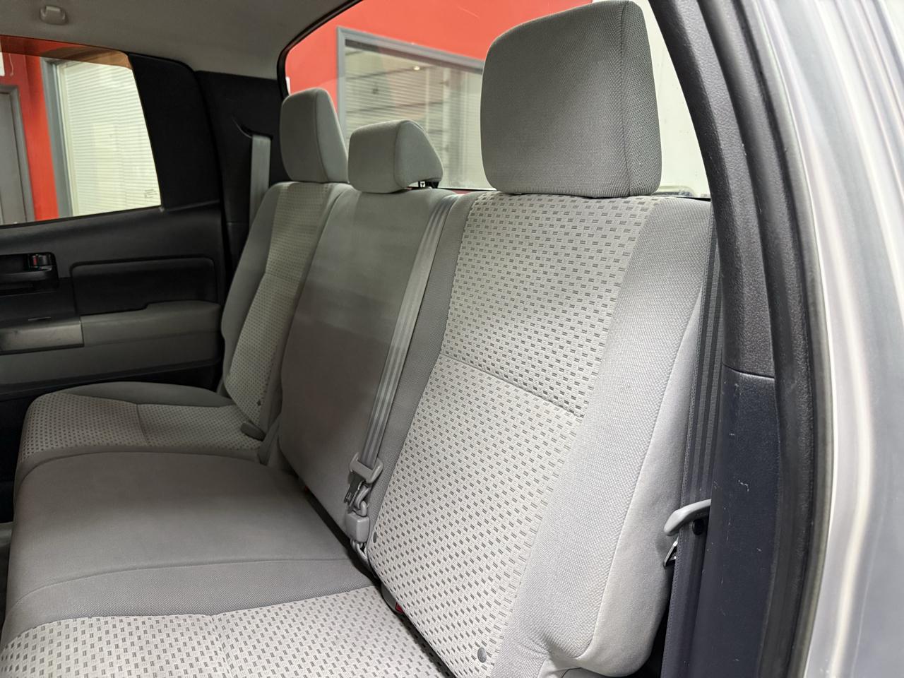 Toyota Tundra SR5 Double Cab 4.6L 2WD 2010