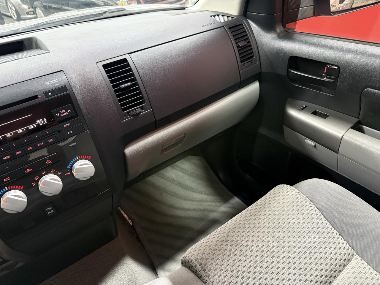 Toyota Tundra SR5 Double Cab 4.6L 2WD 2010