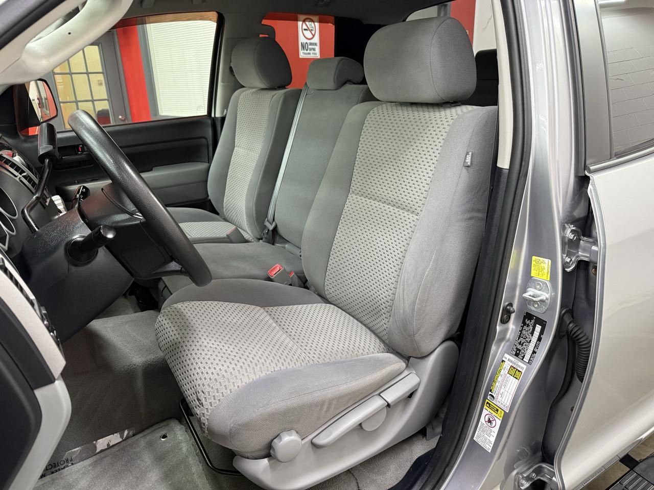 Toyota Tundra SR5 Double Cab 4.6L 2WD 2010