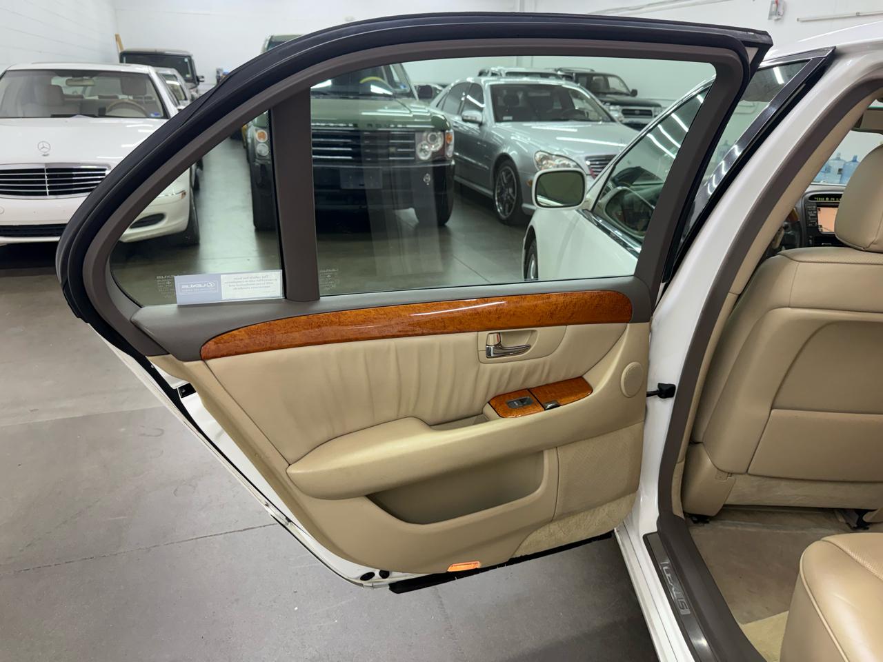Lexus LS 430 Sedan 2005