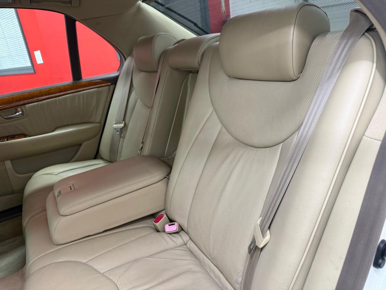 Lexus LS 430 Sedan 2005