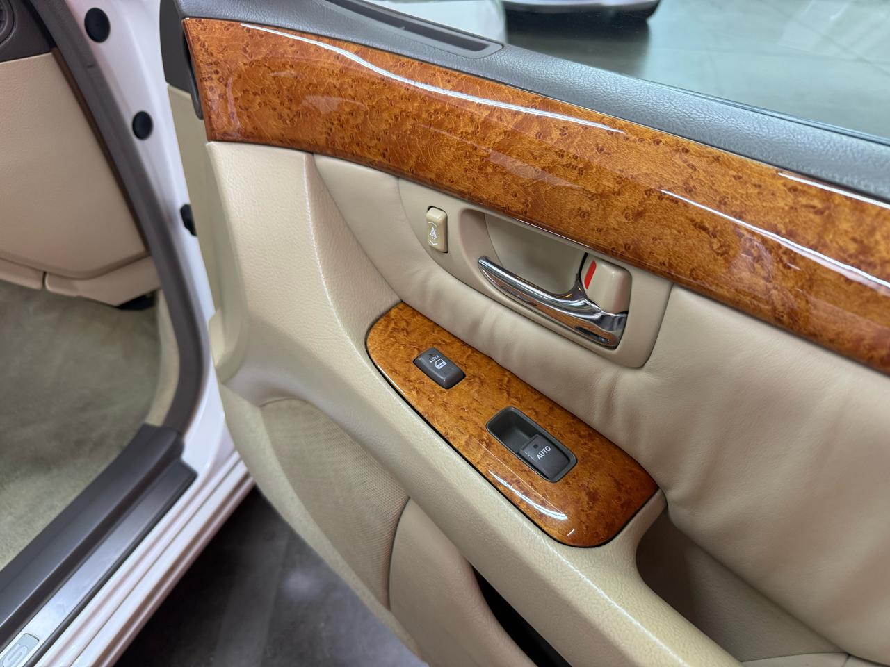 Lexus LS 430 Sedan 2005
