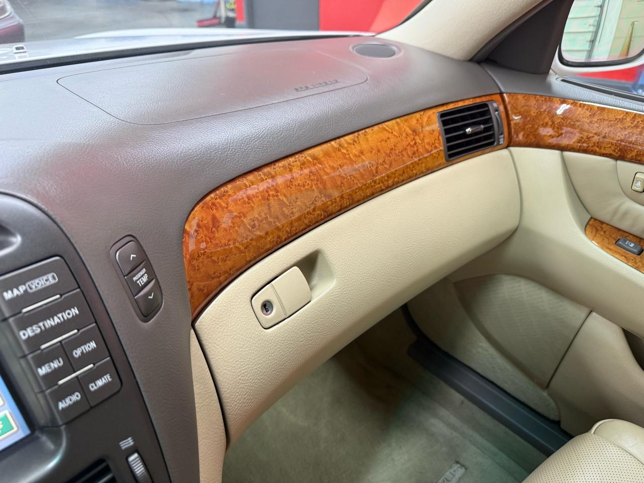 Lexus LS 430 Sedan 2005