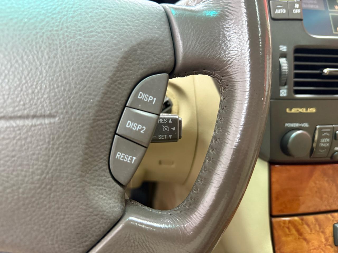 Lexus LS 430 Sedan 2005
