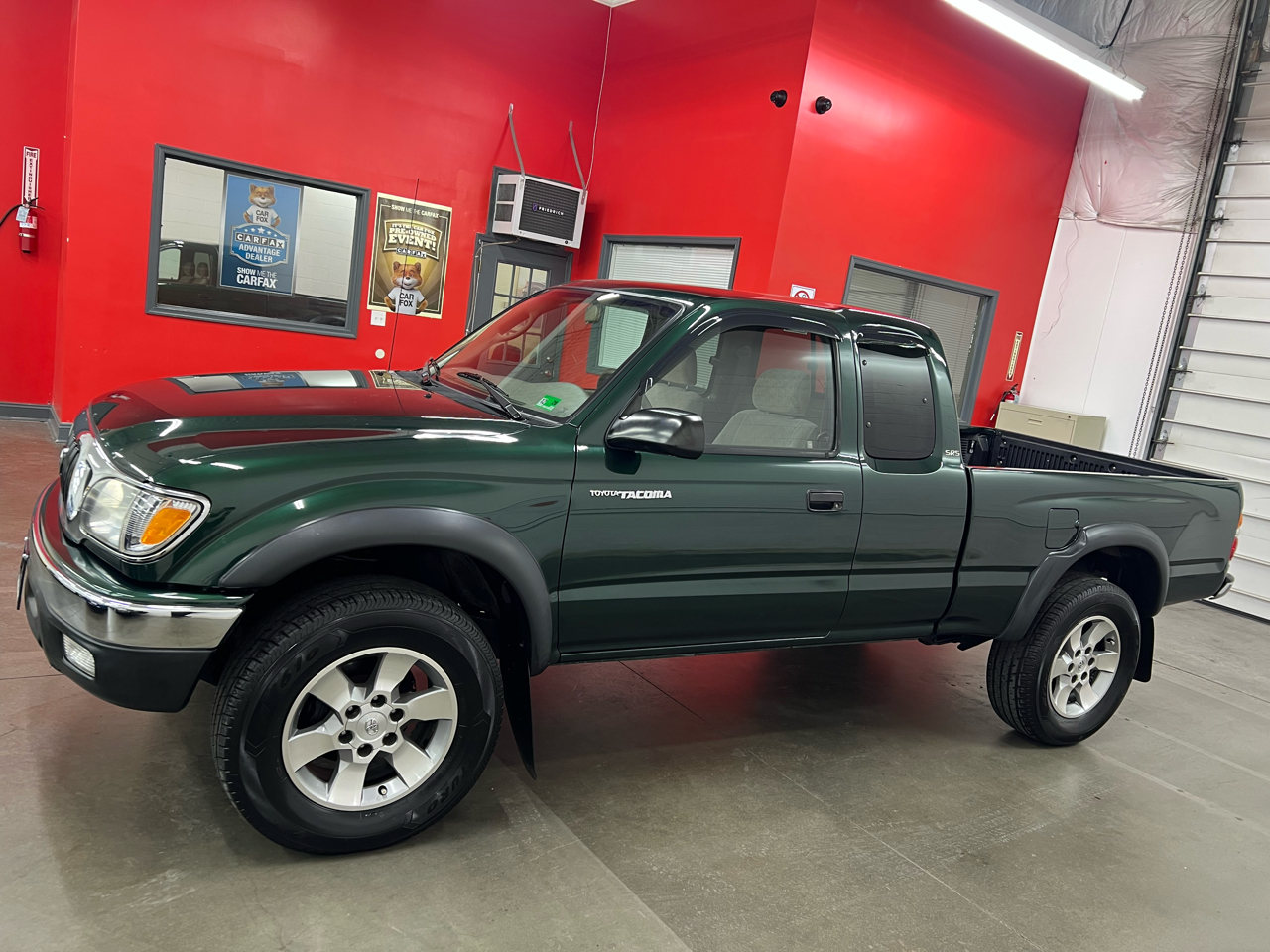 Toyota Tacoma Xtracab 2.7L I4 Manual 4WD 2003
