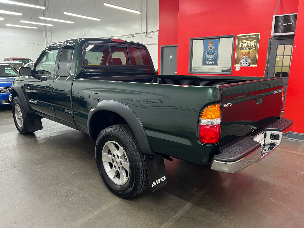 Toyota Tacoma Xtracab 2.7L I4 Manual 4WD 2003