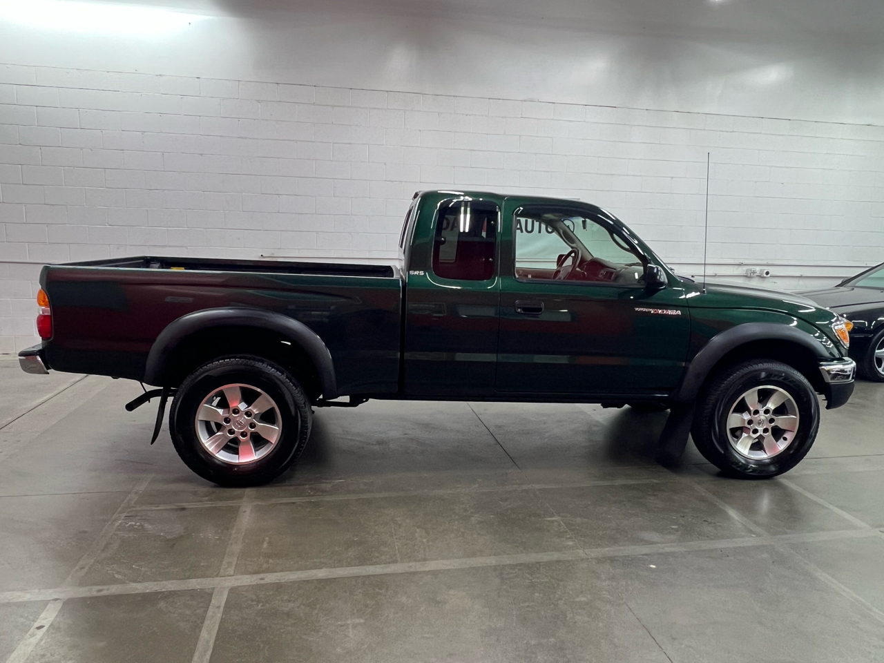 Toyota Tacoma Xtracab 2.7L I4 Manual 4WD 2003