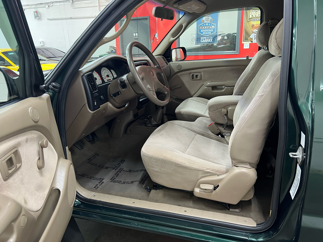 Toyota Tacoma Xtracab 2.7L I4 Manual 4WD 2003