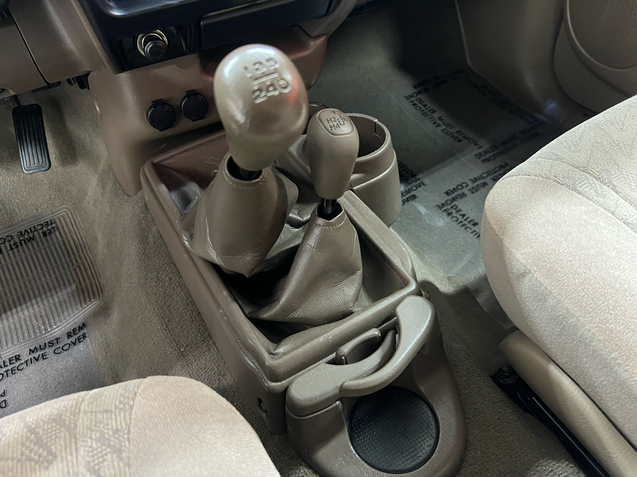 Toyota Tacoma Xtracab 2.7L I4 Manual 4WD 2003