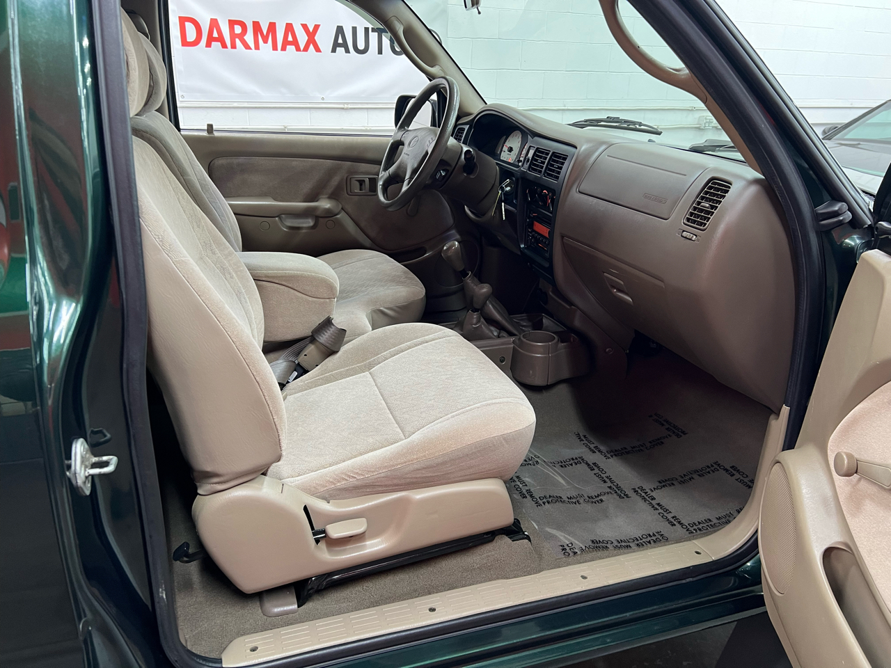 Toyota Tacoma Xtracab 2.7L I4 Manual 4WD 2003