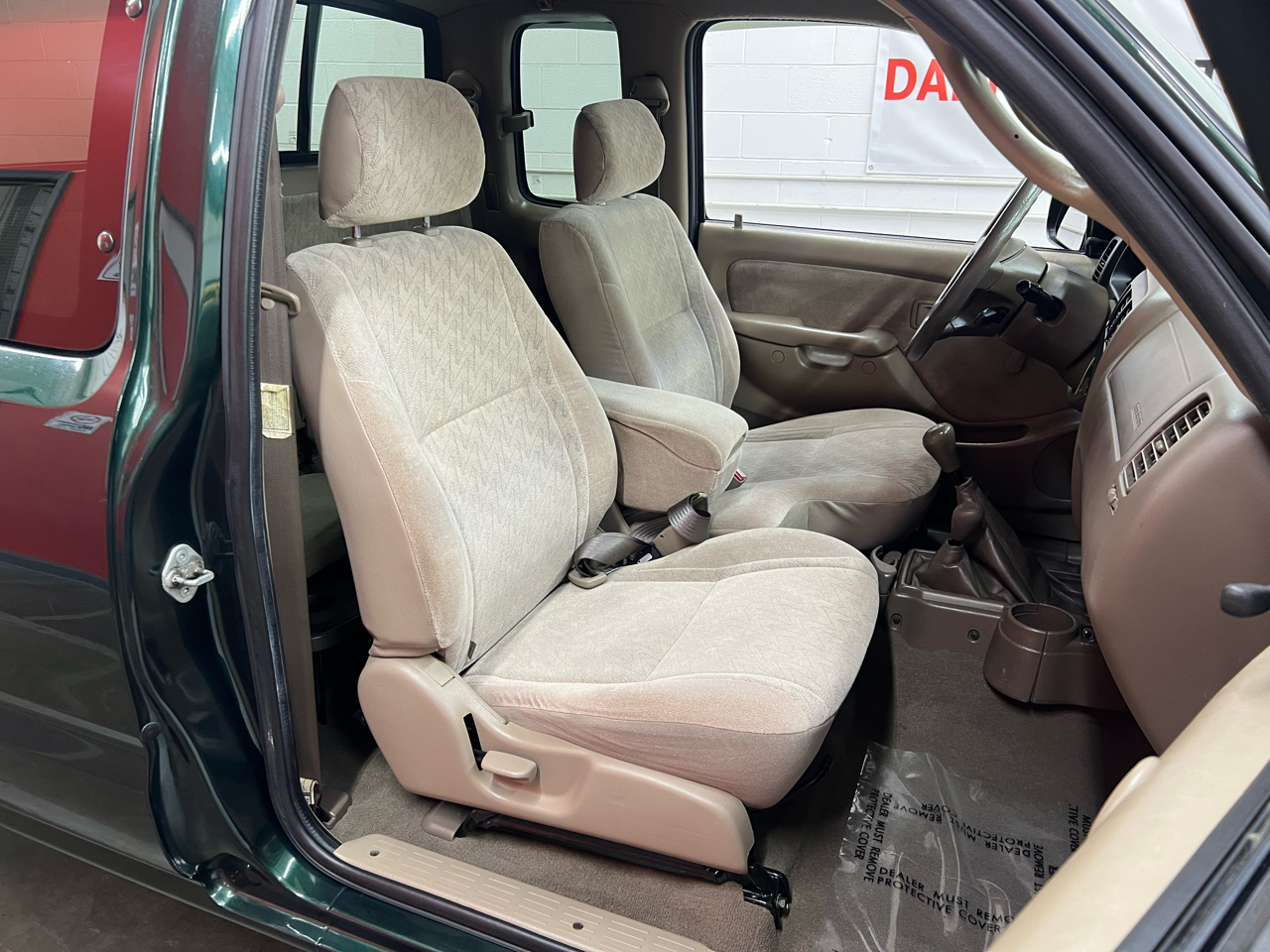 Toyota Tacoma Xtracab 2.7L I4 Manual 4WD 2003