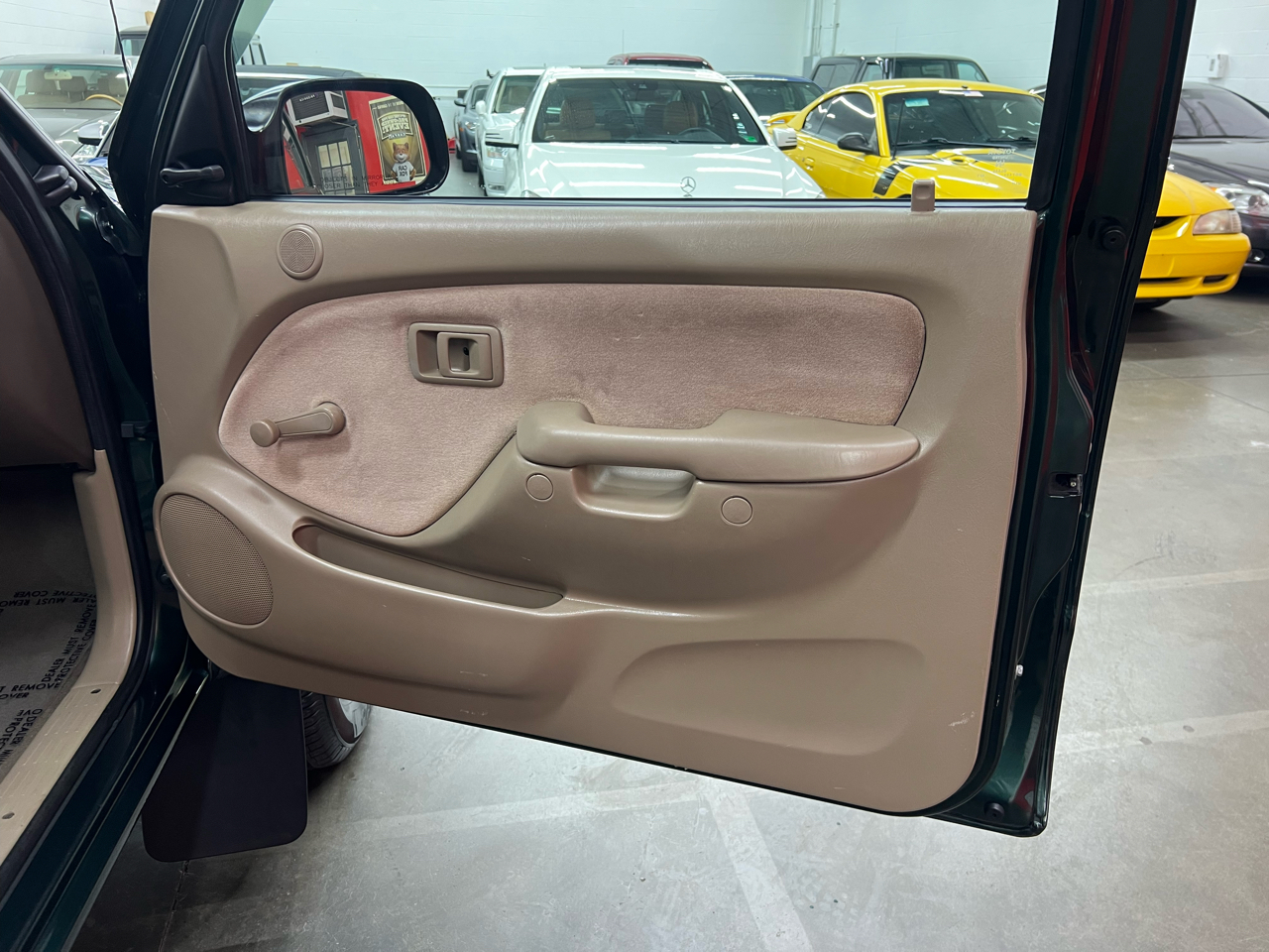 Toyota Tacoma Xtracab 2.7L I4 Manual 4WD 2003