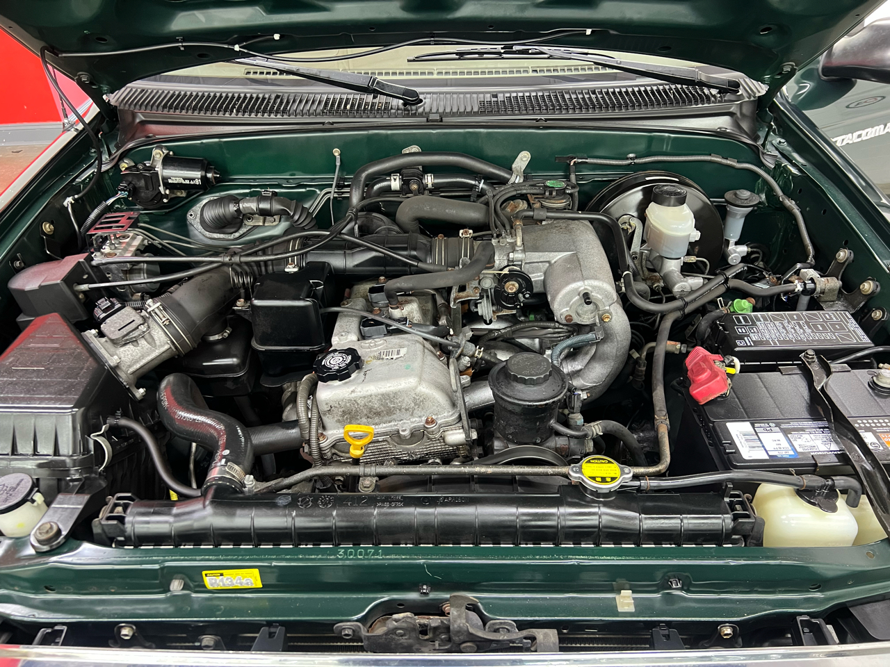 Toyota Tacoma Xtracab 2.7L I4 Manual 4WD 2003