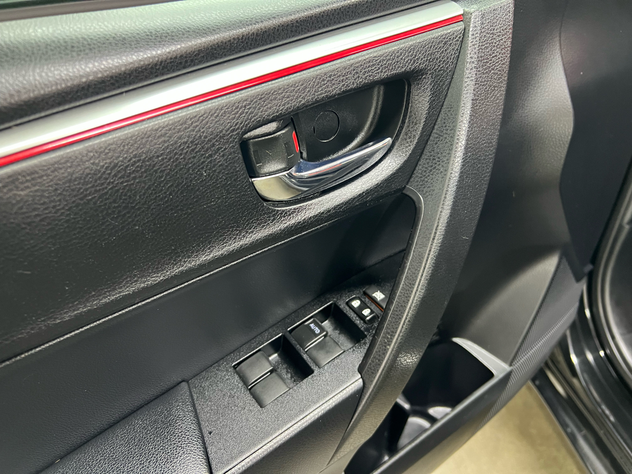 Toyota Corolla 4dr Sdn Auto S Special Edition (Natl) 2016