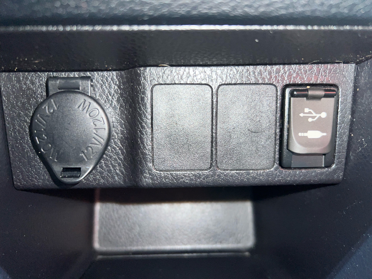 Toyota Corolla 4dr Sdn Auto S Special Edition (Natl) 2016