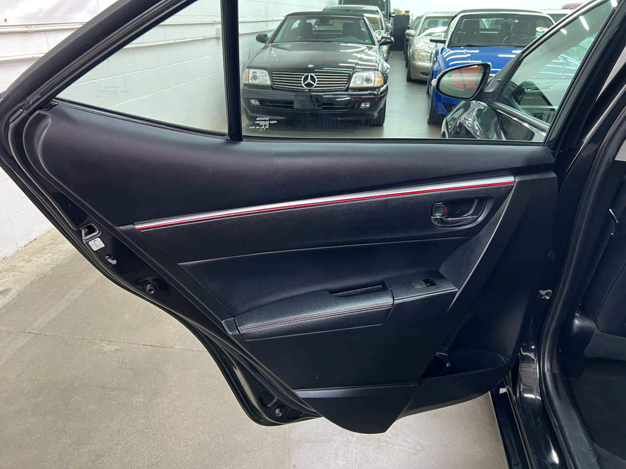 Toyota Corolla 4dr Sdn Auto S Special Edition (Natl) 2016