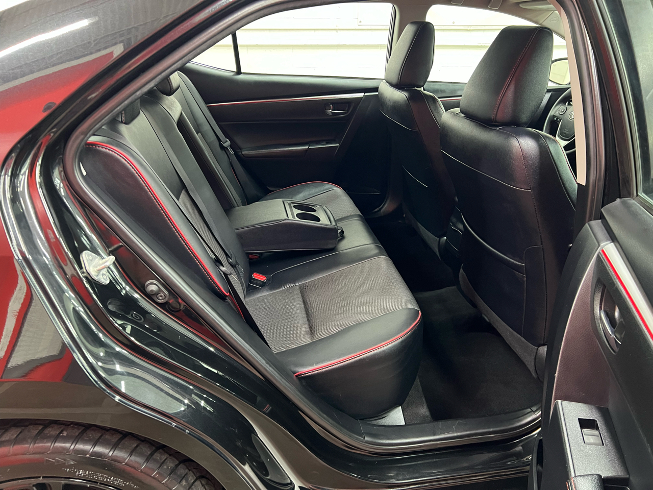 Toyota Corolla 4dr Sdn Auto S Special Edition (Natl) 2016