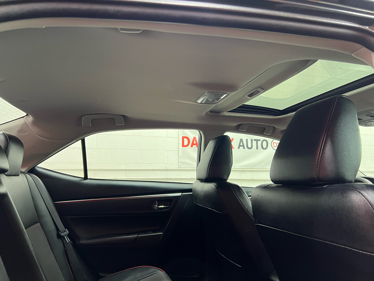 Toyota Corolla 4dr Sdn Auto S Special Edition (Natl) 2016