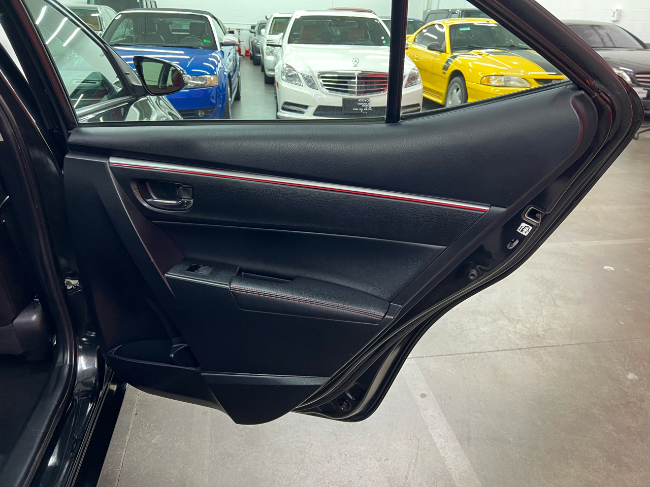 Toyota Corolla 4dr Sdn Auto S Special Edition (Natl) 2016